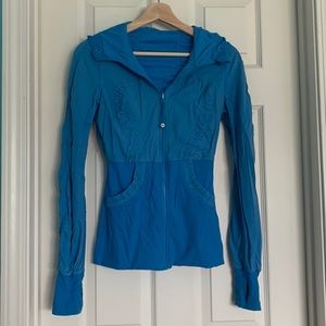 Lululemon studio dance jacket blue size 2